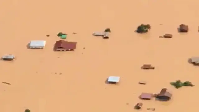 लाओस में बांध टूटा