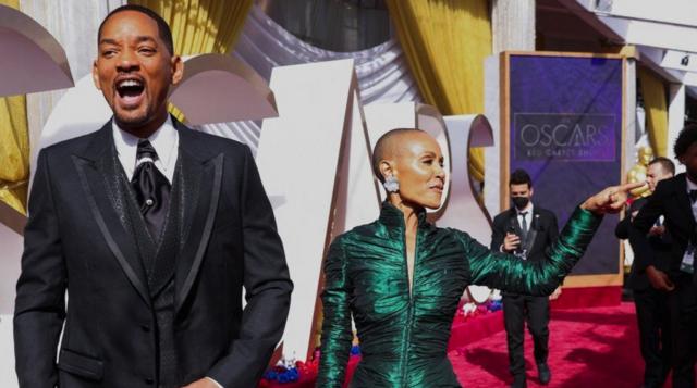 Will Smith e Jada Pinkett Smith sorriem para as câmeras antes da cerimôniaslot que da mais dinheiroLos Angeles