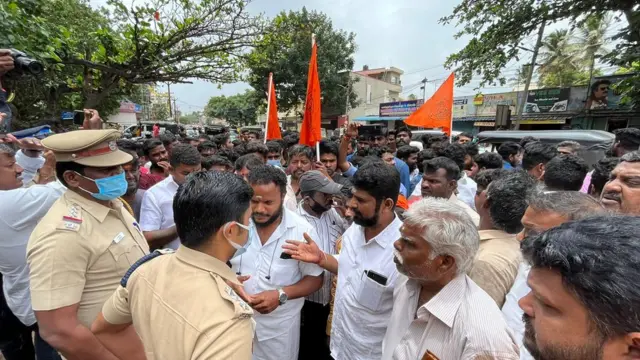 கோவையில் மதமாற்றத்தின் பெயரில் அதிகரிக்கும் சர்ச்சைகள்