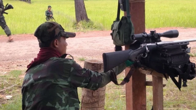ကေအန်ယူ နယ်မြေဘက်က တပ်ဖွဲ့တွေ