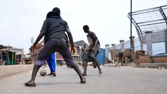 Pipo playing football