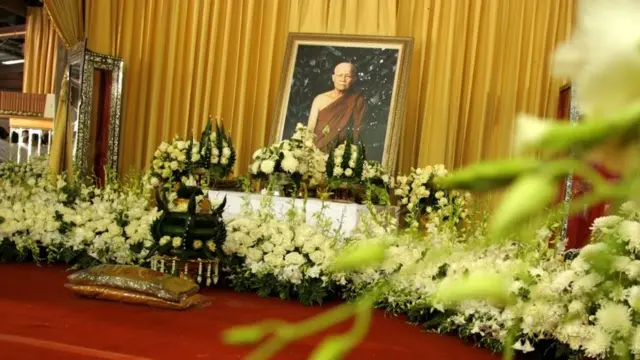 หลวงตามหาบัว ญาณสัมปันโน