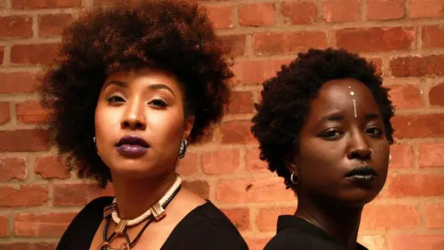 ካኢሪ (ግራ)፣ ኢሪ (ቀኝ)