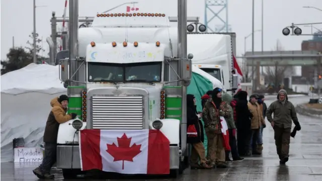 Abụbụ ọrụ ndị 'truck' na Canada