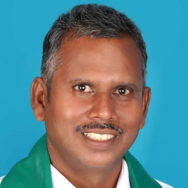 சின்ன வெங்காய சாகுபடி விவசாயி