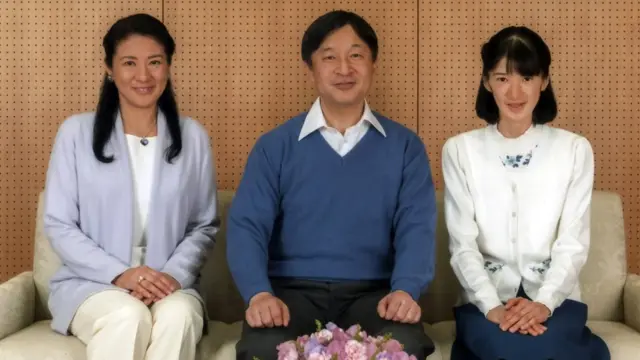 เจ้าหญิงมาซาโกะ มกุฎราชกุมารนารุฮิโตะ และพระธิดา