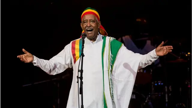 ድምፃዊ መሐሙድ አሕሙድ