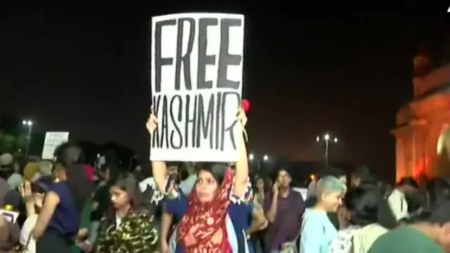 કાશ્મીરની આઝાદીની માગ કરતા પોસ્ટરની તસવીર