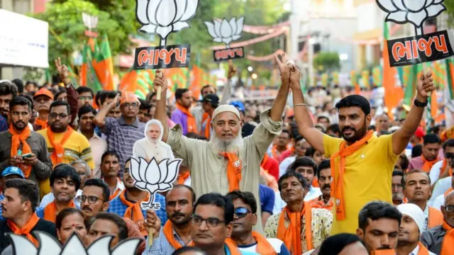 પ્રતીકાત્મક તસવીર