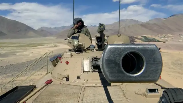 पूर्वी लद्दाख के चुमार-डेमचोक इलाके में वास्तविक नियंत्रण रेखा के पास भारतीय सैनिक (फ़ाइल फ़ोटो)