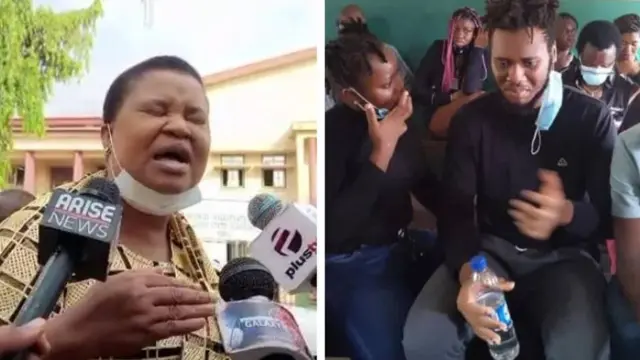 Aworan Eremosele ati iya rẹ.