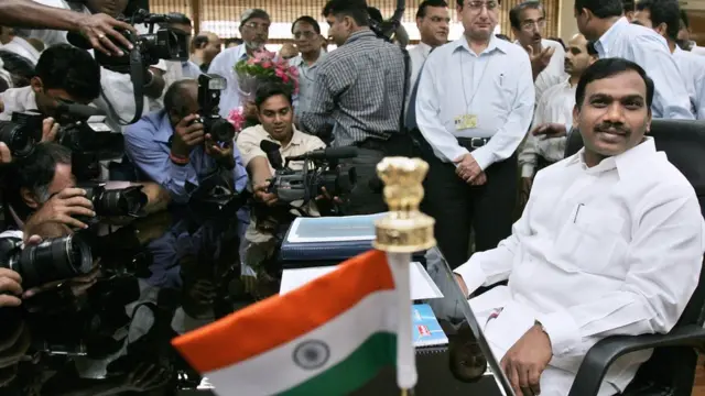 உங்கள் பொதுவாழ்வை கொச்சைப்படுத்தியவர்களை தண்டிப்பது யார்? கருணாநிதிக்கு ராசா கடிதம்