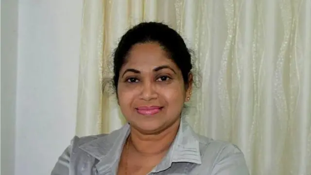 ආචාර්ය විශාකා සුරියබණ්ඩාර