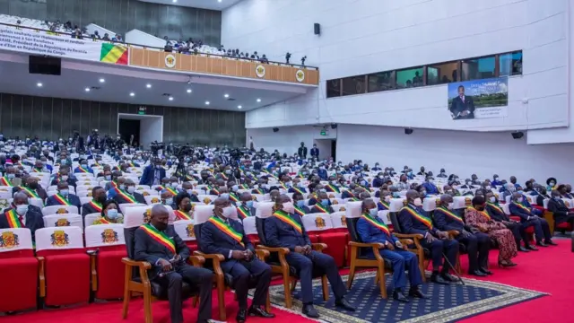 Abagize inteko ishingamategko ya Congo