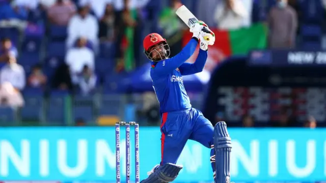 રાશીદ ખાન બૉલની સાથોસાથ બૅટથી પણ પ્રદર્શન કરવામાં સક્ષમ