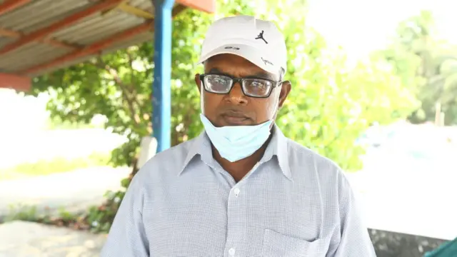 හලාවත ග්‍රාමීය ධීවර දිස්ත්‍රික් සංවිධානයේ ලේකම් ඇන්ටන් සුදේශ්