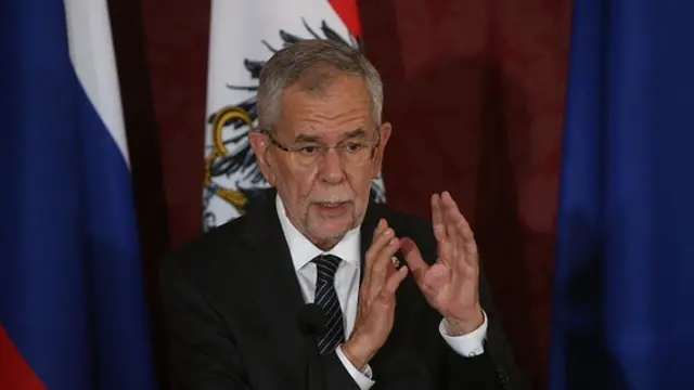 Александр Ван дер Беллен