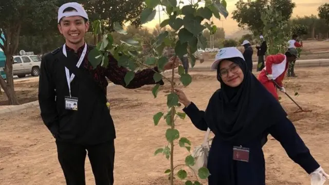 Kadir Keiji bersama istrinya Yusanne Pitaloka.