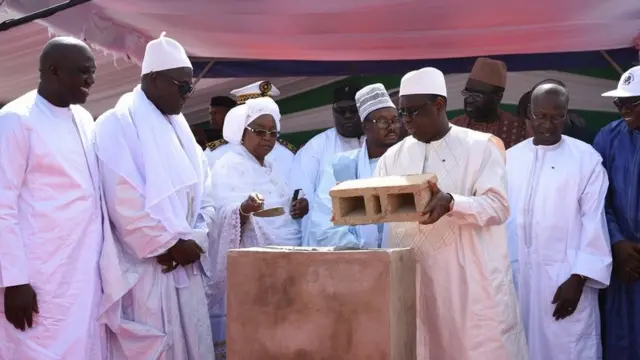 Le Président Macky Sall a profité de l'évènement pour poser la première pierre d'un nouvel hôpital