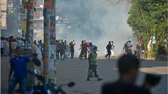 শুক্রবার ঢাকায় সহিংসতার চিত্র