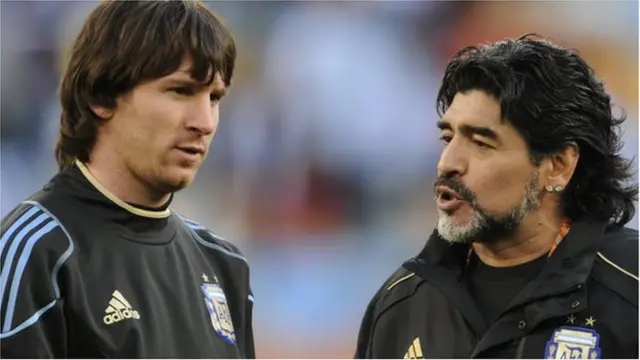 লিওনেল মেসি ও দিয়েগো ম্যারাডোনা