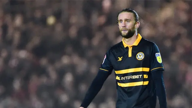 Fraser Franks quand il a joué pour le comté de Newport