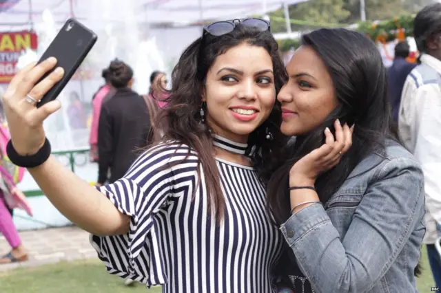 ਚੰਡੀਗੜ੍ਹ ਰੋਜ਼ ਫੈਸਟੀਵਲ