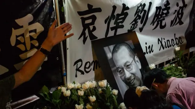 香港民众哀悼刘晓波
