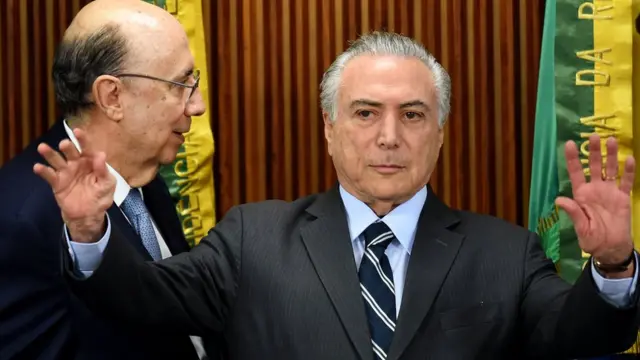 Michel Temer ao ladocandy casinoHenrique Meirelles