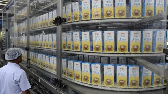 અમુલના ઉત્પાદન પ્લાન્ટની તસવીર