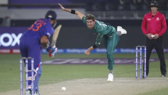 सूर्यकुमार यादव 11 रन बनाकर आउट हुए