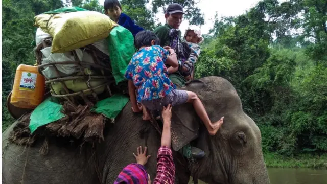 ဒုက္ခသည်