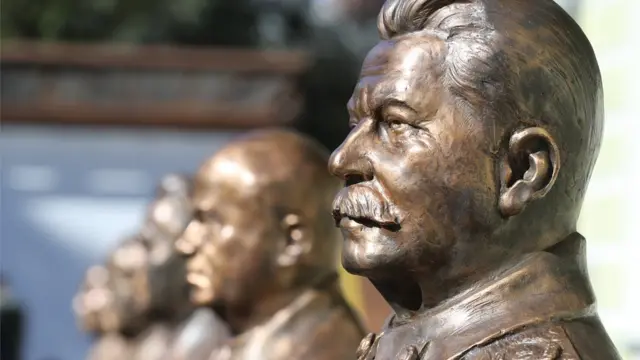 Памятник Сталину