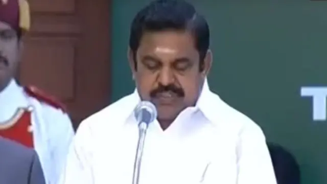 முதல் அமைச்சராக பதவி ஏற்ற எடப்பாடி பழனிச்சாமி