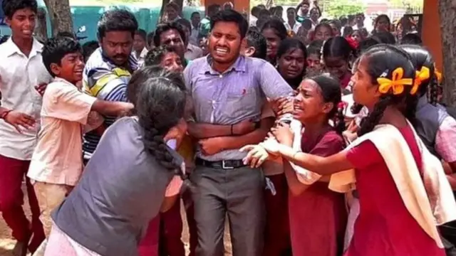 பண்டமாக கல்வி