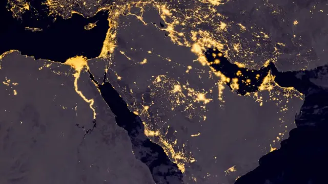 Imagem de satélite mostra região do Oriente Médio com luzes