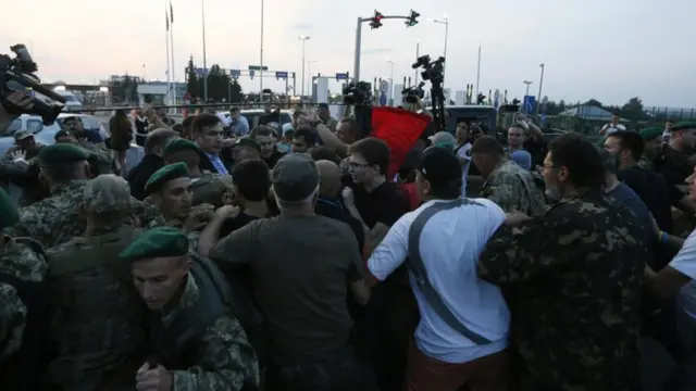 Шегині і бійка