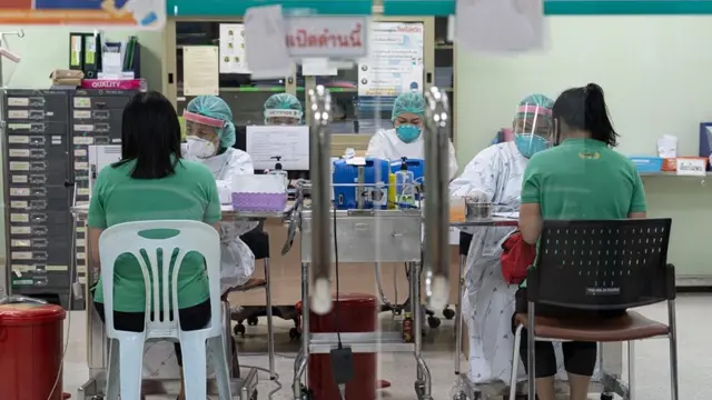 พยาบาลกับคนไข้