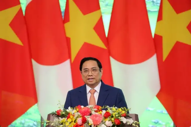 Thủ tướng Việt Nam Phạm Minh Chính phát biểu trong cuộc họp báo với người đồng cấp Nhật Bản tại Hà Nội, Việt Nam, ngày 01 tháng 5 năm 2022