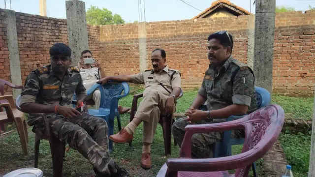 పోలీసులు