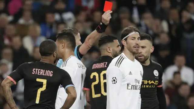 Awọn agbabọọlu Real Madrid ati Manchester