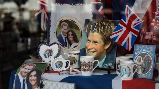 Pernak-pernik Royal Wedding