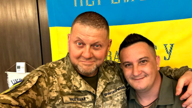 El coronel Shtefan junto al general Zaluzhnyi