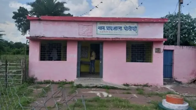 پرہلاد سنگھ کا گاؤں