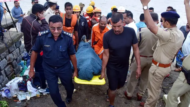 સિદ્ધાર્થનો મૃતદેહ