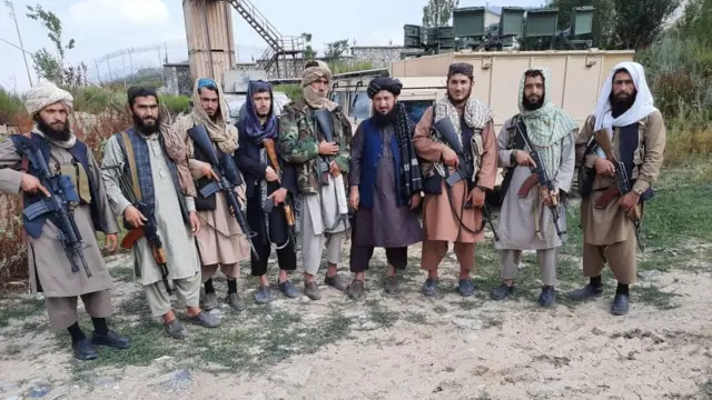 Айюбий айни дамда Маймана шаҳрида яшамоқда