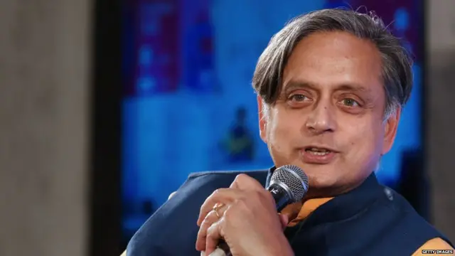 शशि थरूर.