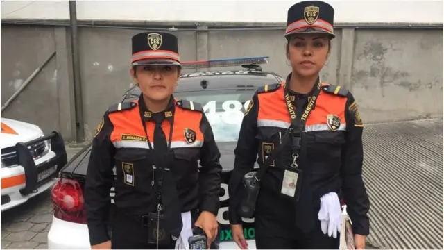 جودیت و رزا آماده گشت روزانه هستند