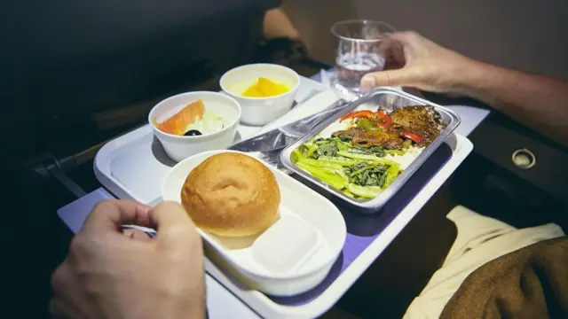 Їжа в літаку