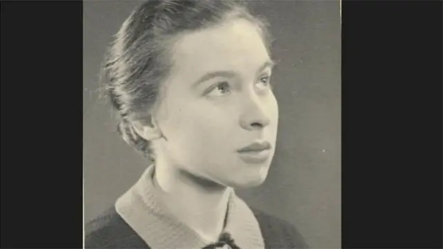 আরএএফ যুদ্ধবিমানের নকশায় যখন পিতাকে সাহায্য করেছিলেন হ্যাজেল, তখন তার বয়স ছিল মাত্র ১৩ বছর